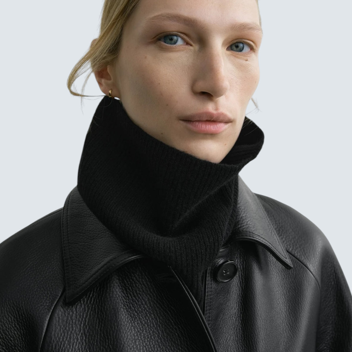 Cashmere neck warmer