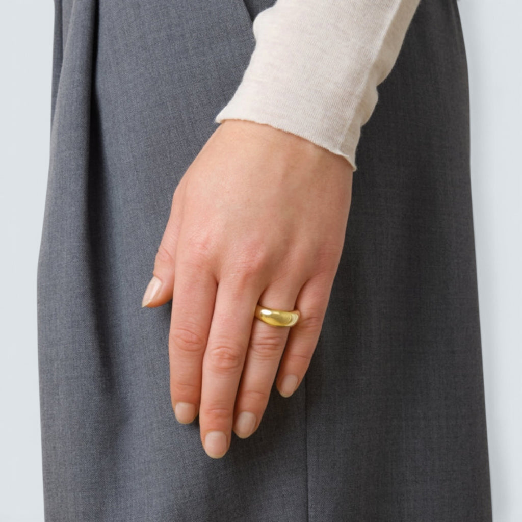 The Anna Ring