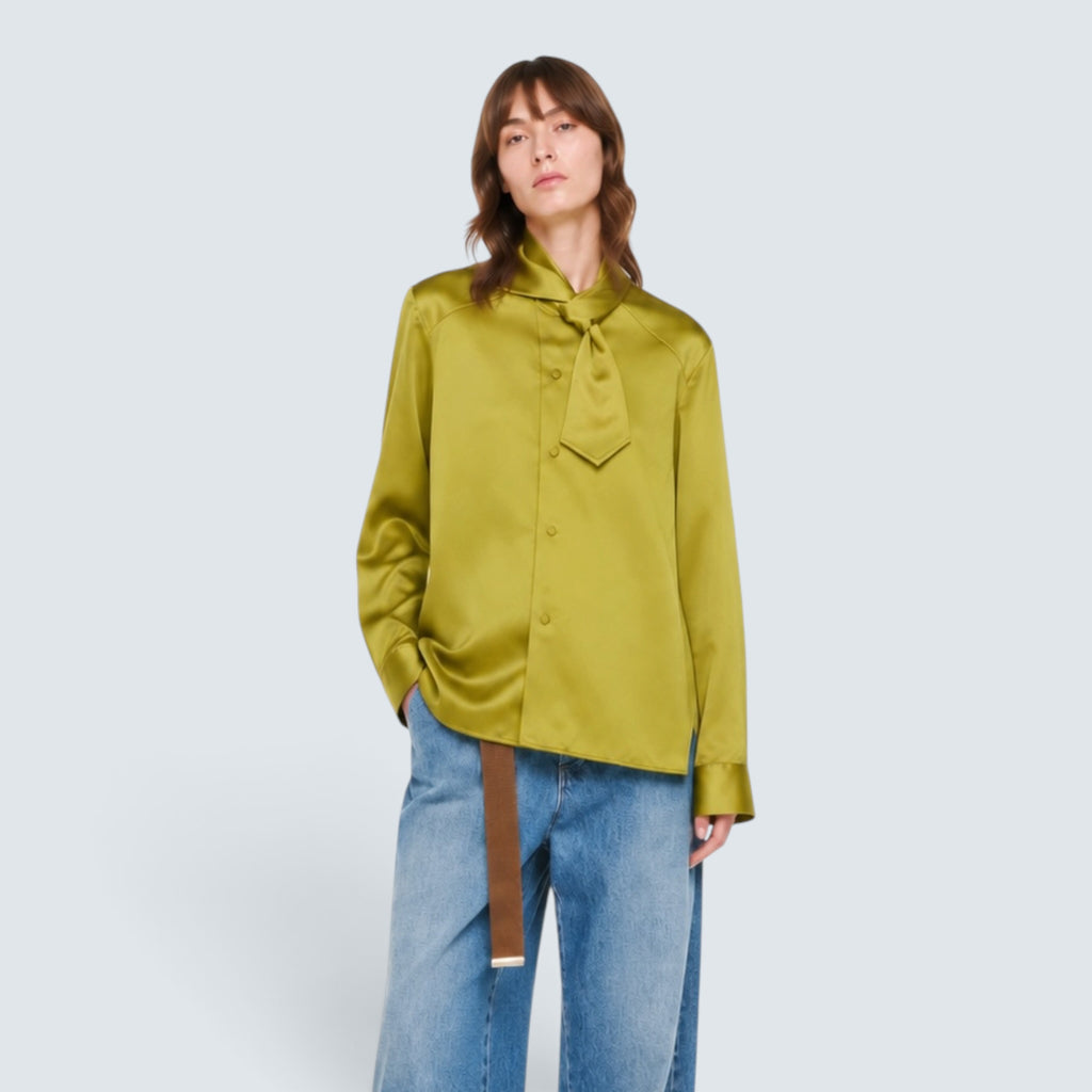 Bluse mit Schalkragen