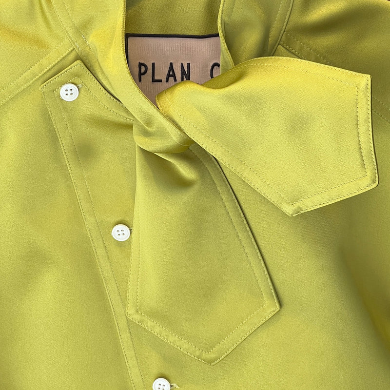 Bluse mit Schalkragen
