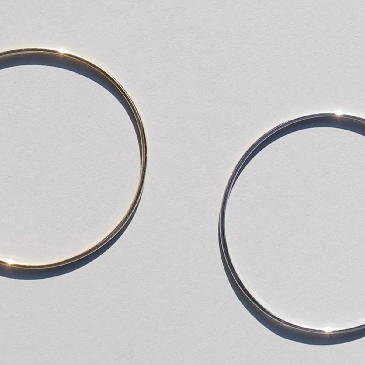 Wire Bold Bangle