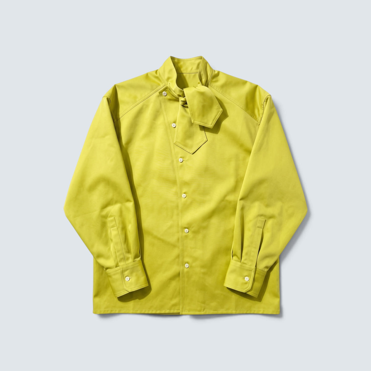 Bluse mit Schalkragen