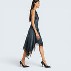 Kleid asymmetrisch