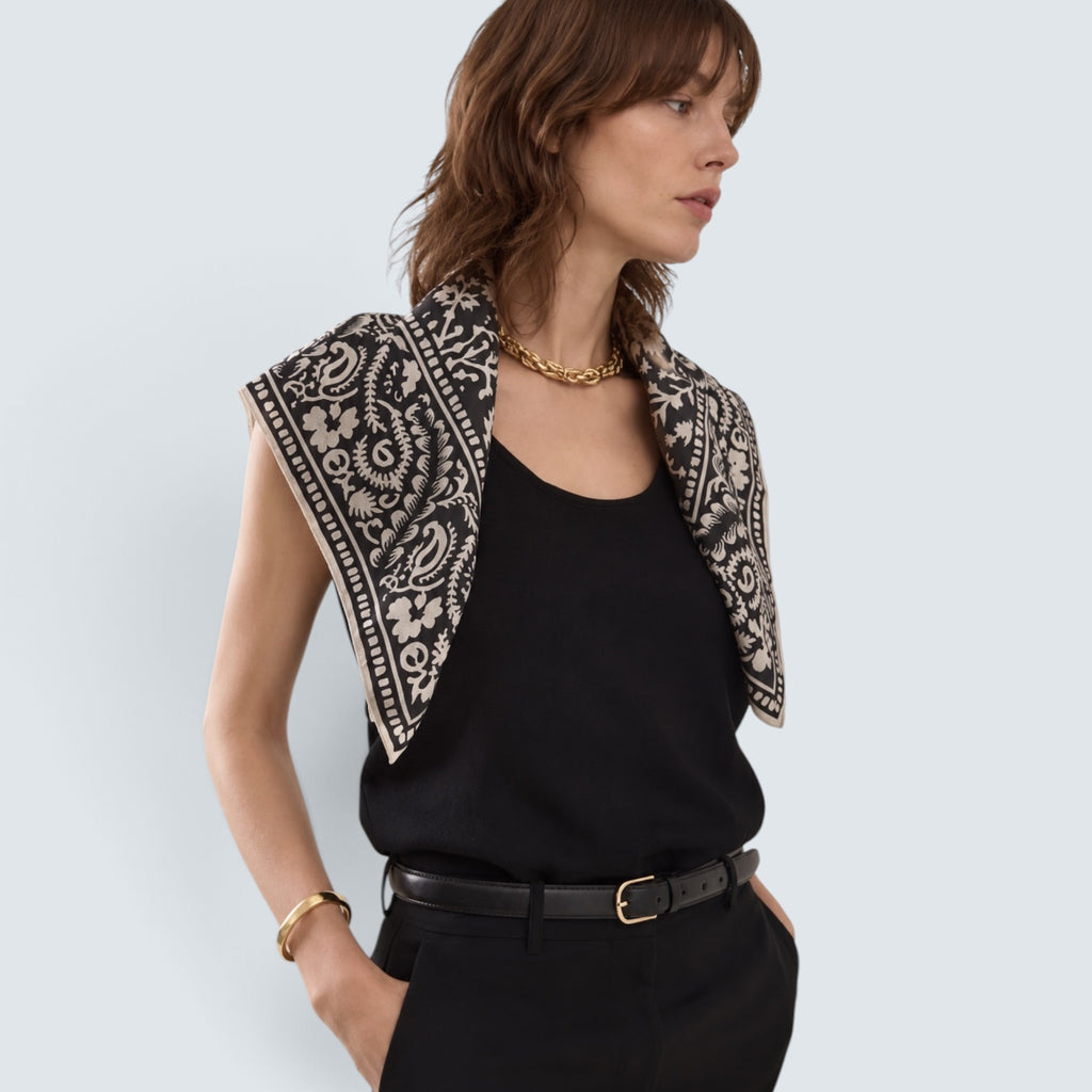 Hankie lace scarf