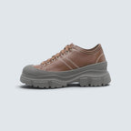 Sneaker Feat