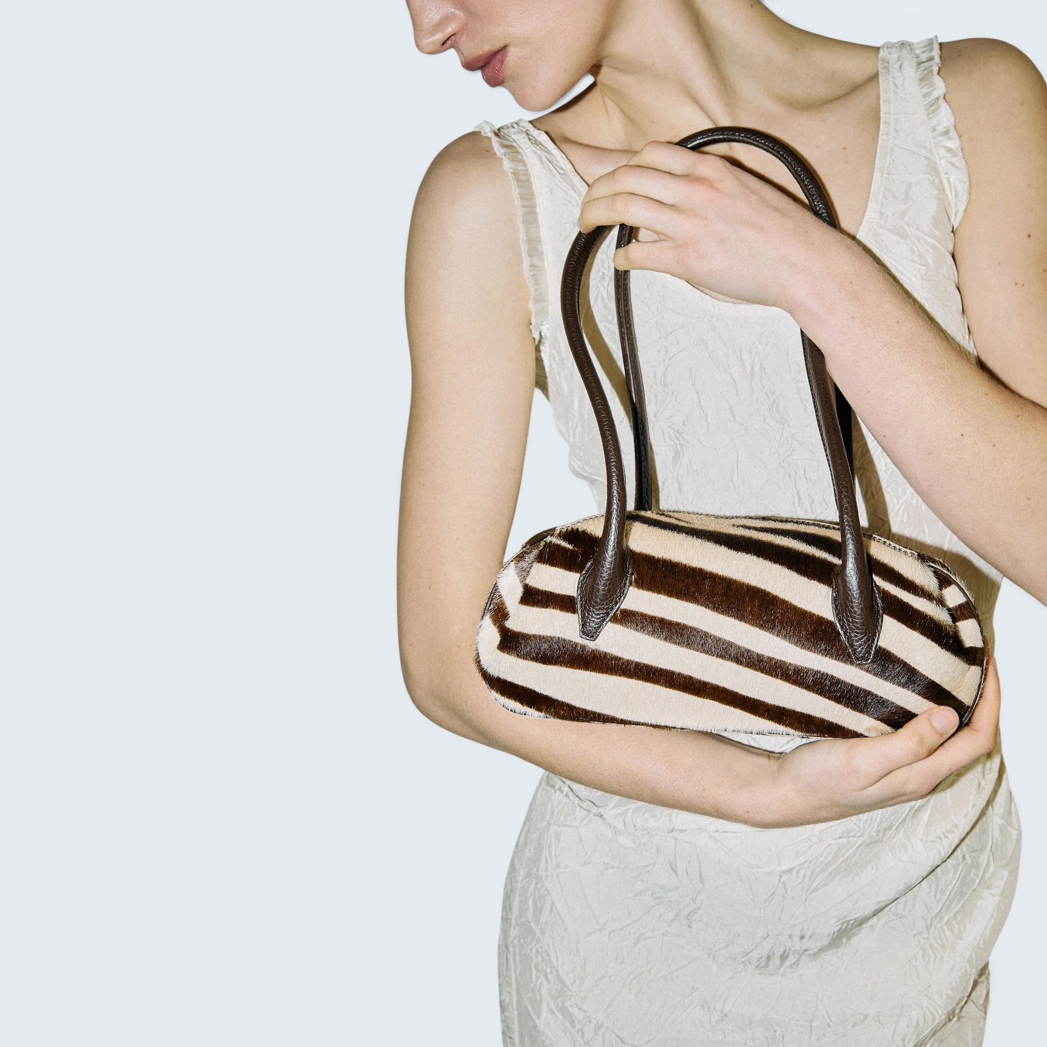 Schultertasche Oyster Mini