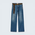 Jeans mit Gürtel